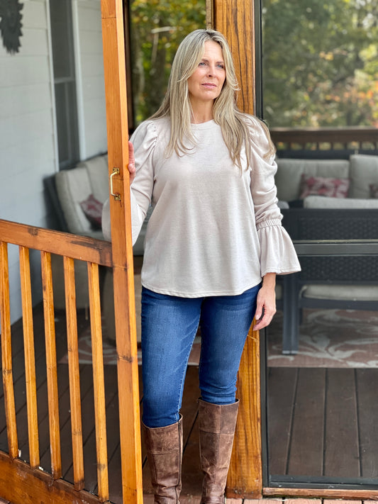 Prim & Proper Puff Sleeve Top